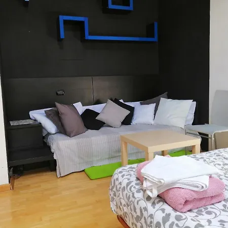 Appartement Mansarda Gatteri Luminosa E Centrale Triëst