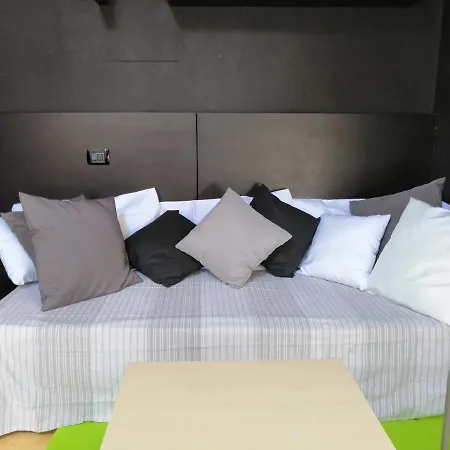 Appartement Mansarda Gatteri Luminosa E Centrale Triëst